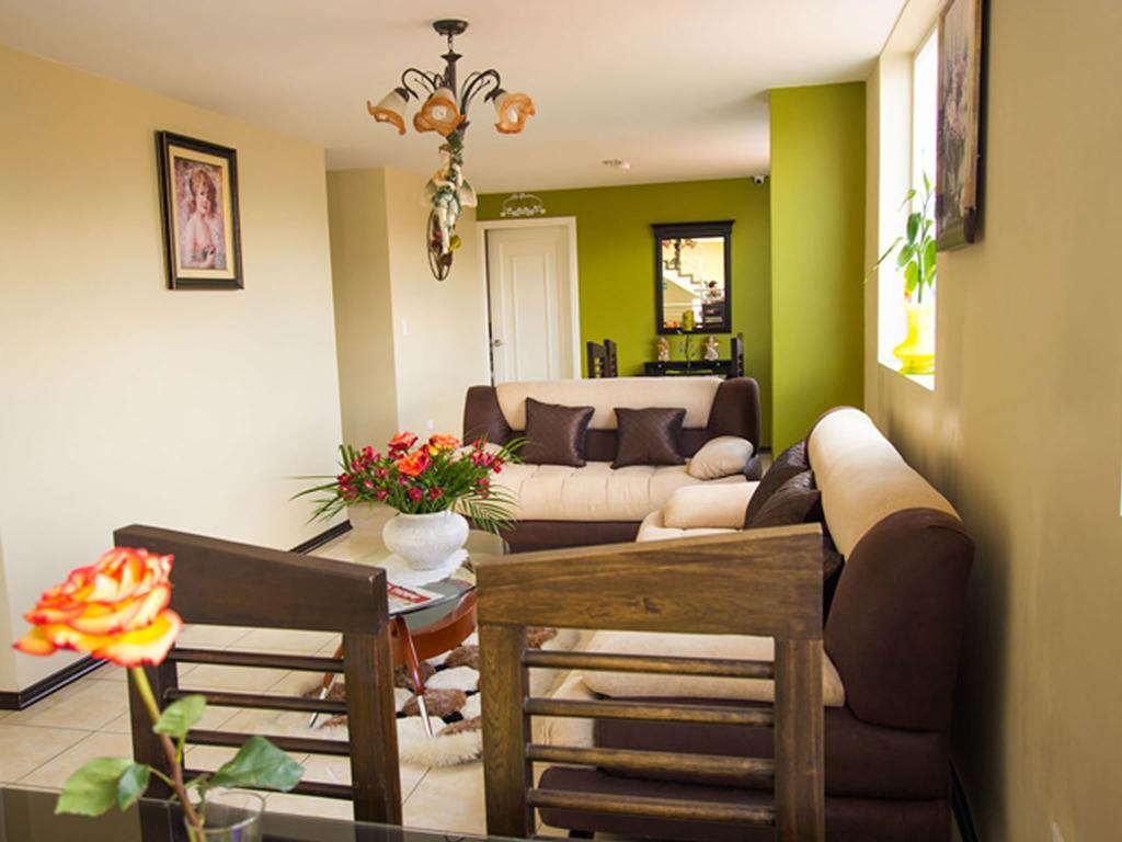 Hotel Las Gardenias กูเอ็งกา ภายนอก รูปภาพ